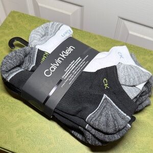 Calvin Klein Men's Socks- 6 pack. NWT.